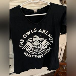 Twin Peaks t-shirt. "The owls are not what they seem."